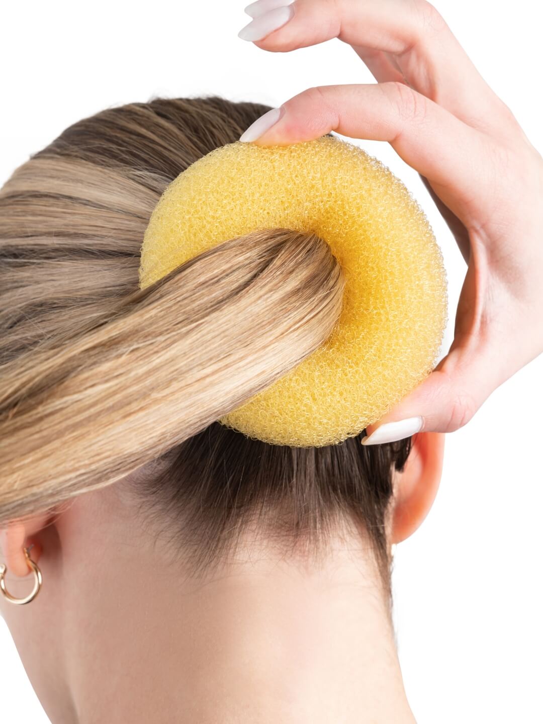 Donut bun builder for creating perfect, voluminous buns