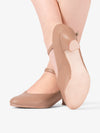 Womens’ 2" leather tan character shoe